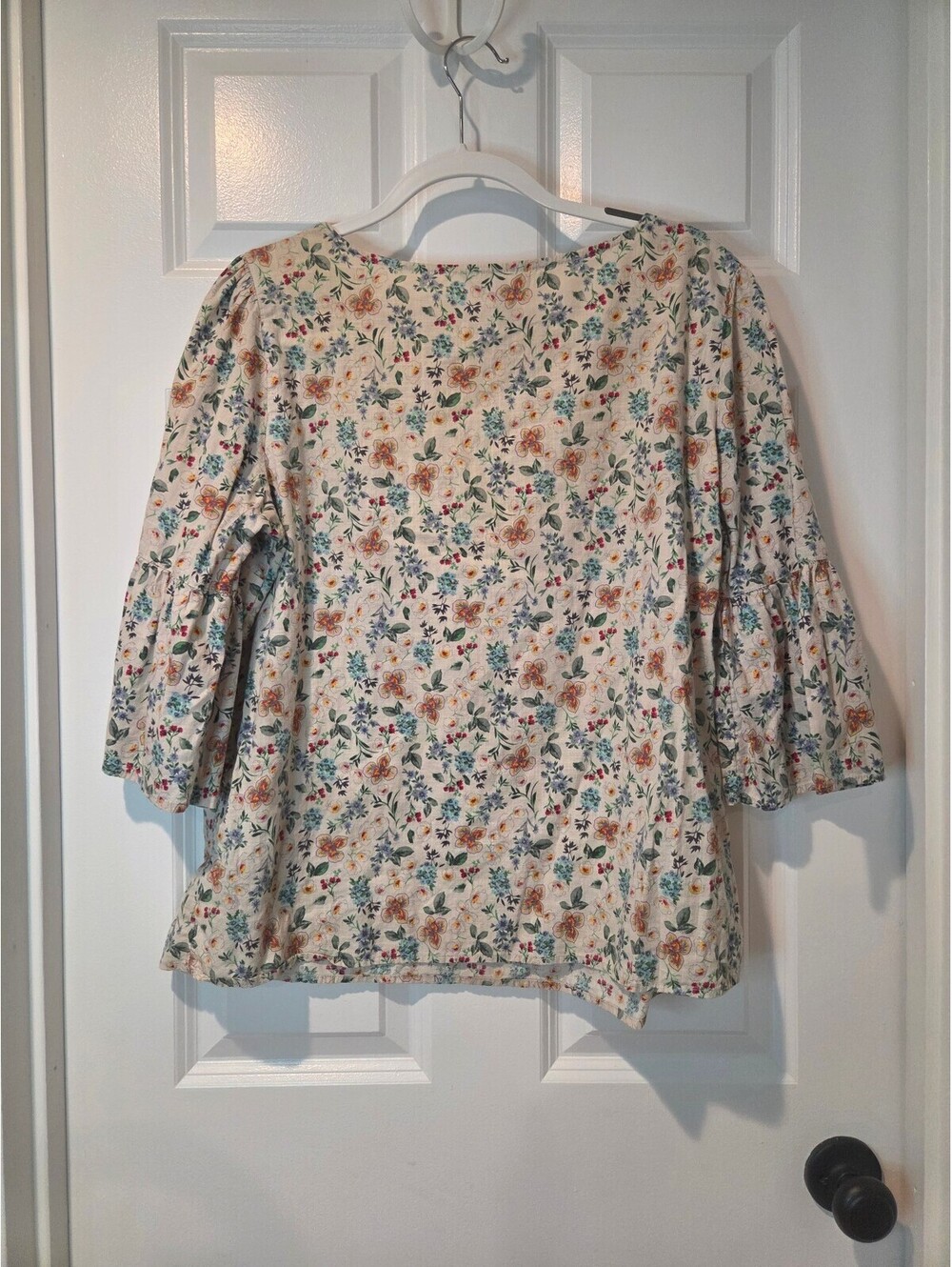 Floral Patterned Long Sleeve Blouse with Ruffle Sleeves - Picture 5 of 7